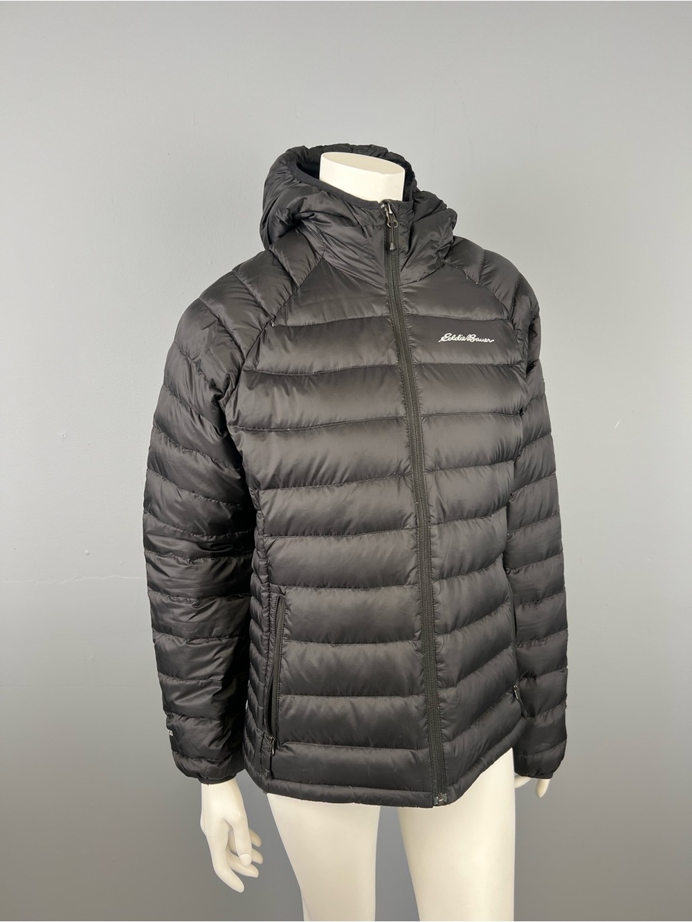 Eddie Bauer Women’s Packable Hooded Black Down Puffer Jacket